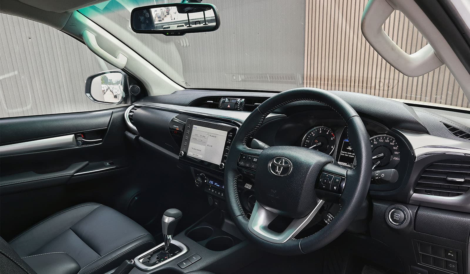 2026 Toyota Hilux image-8