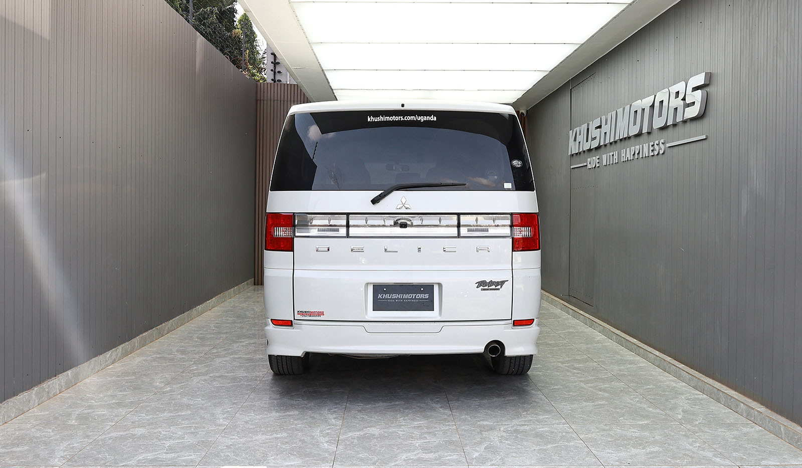 2013 Mitsubishi DelicaD5 Roadest P package image-5