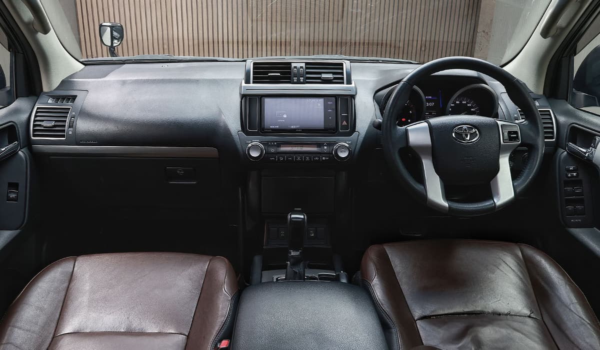 2017 Toyota Land Cruiser Prado G Frontier TX-L package image-8