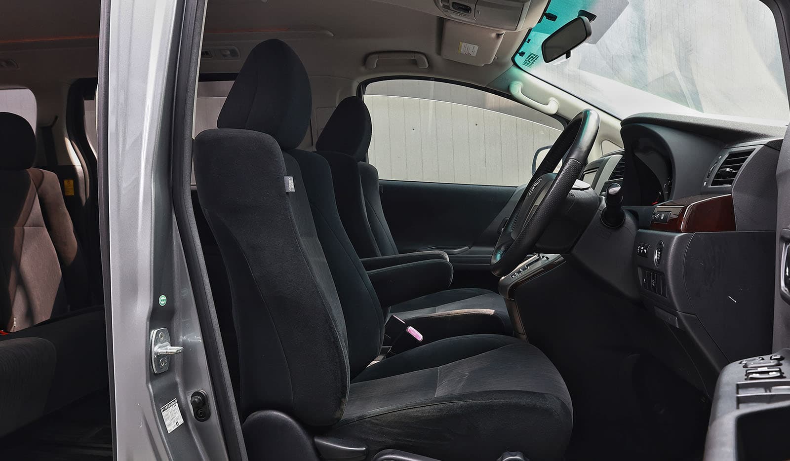 2012 Toyota Alphard 240S image-7