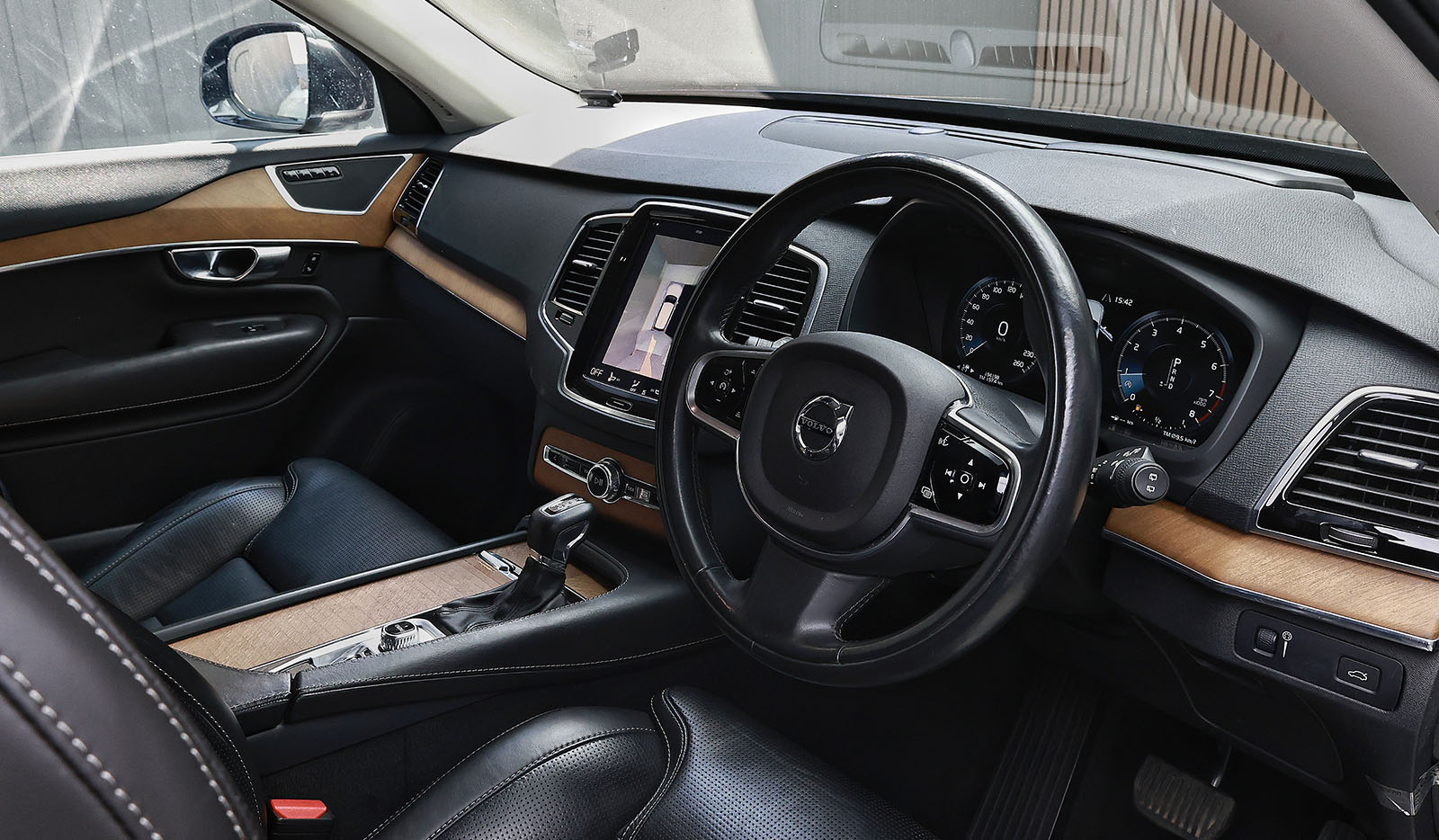 2017 Volvo XC90 T6 AWD INSCRIPTION image-7