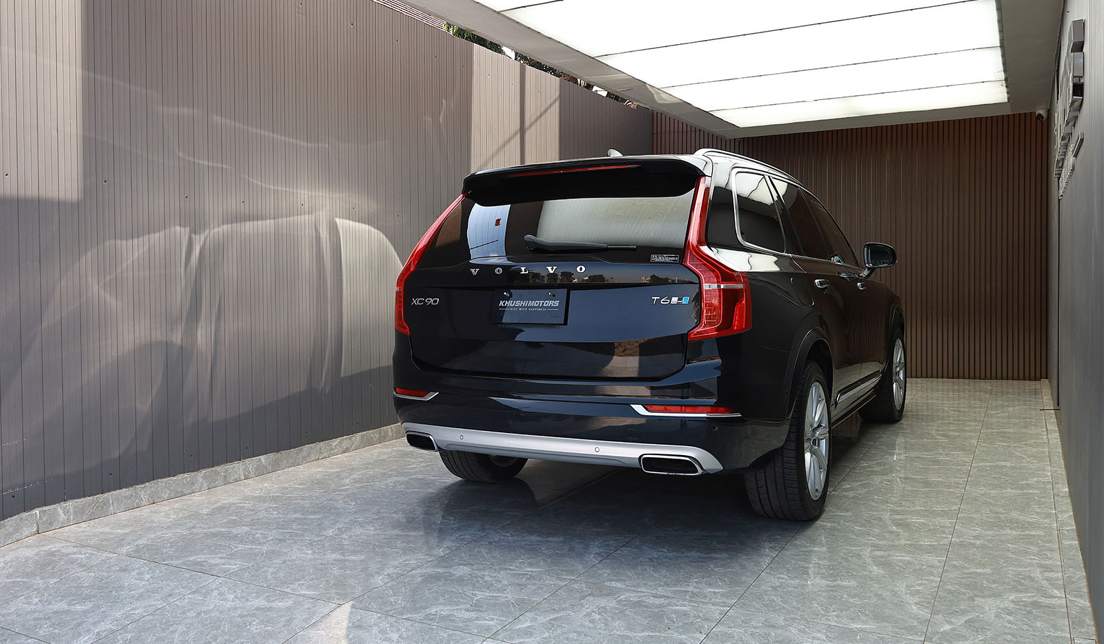 2017 Volvo XC90 T6 AWD INSCRIPTION image-6