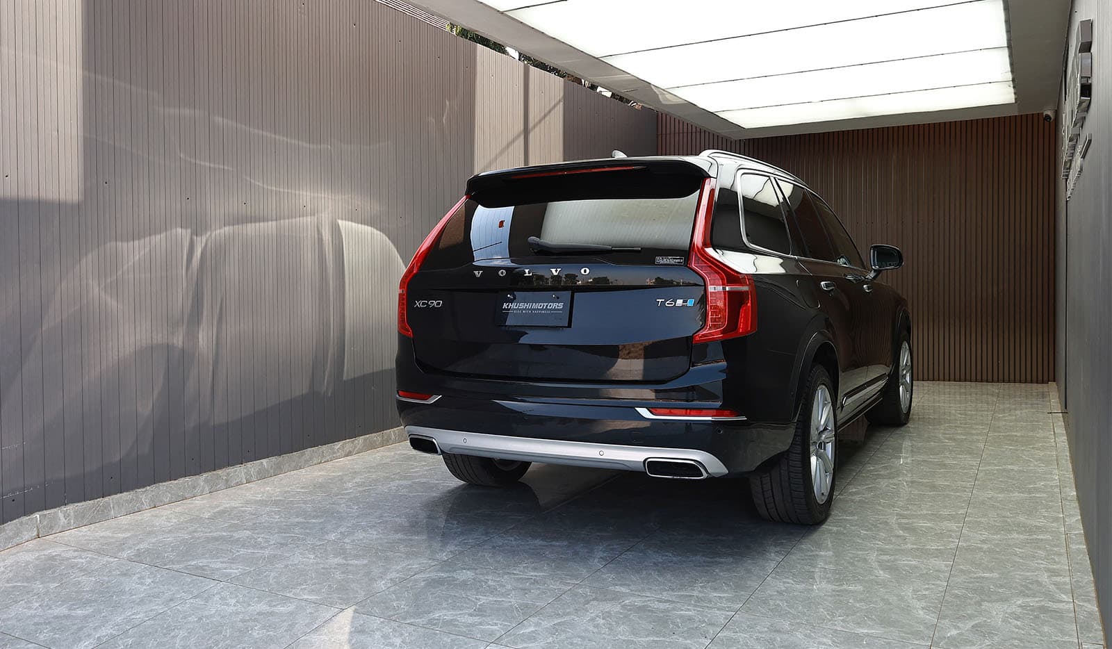 2017 Volvo XC90 T6 AWD INSCRIPTION image-6