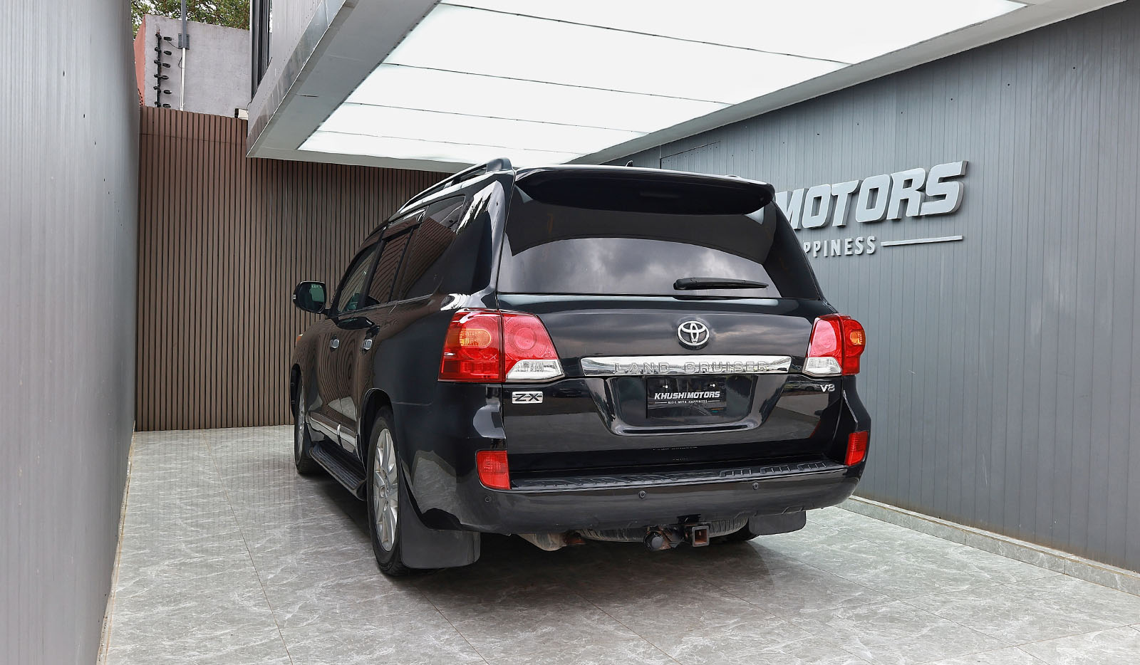 2013 Toyota Land Cruiser 200 ZX image-4