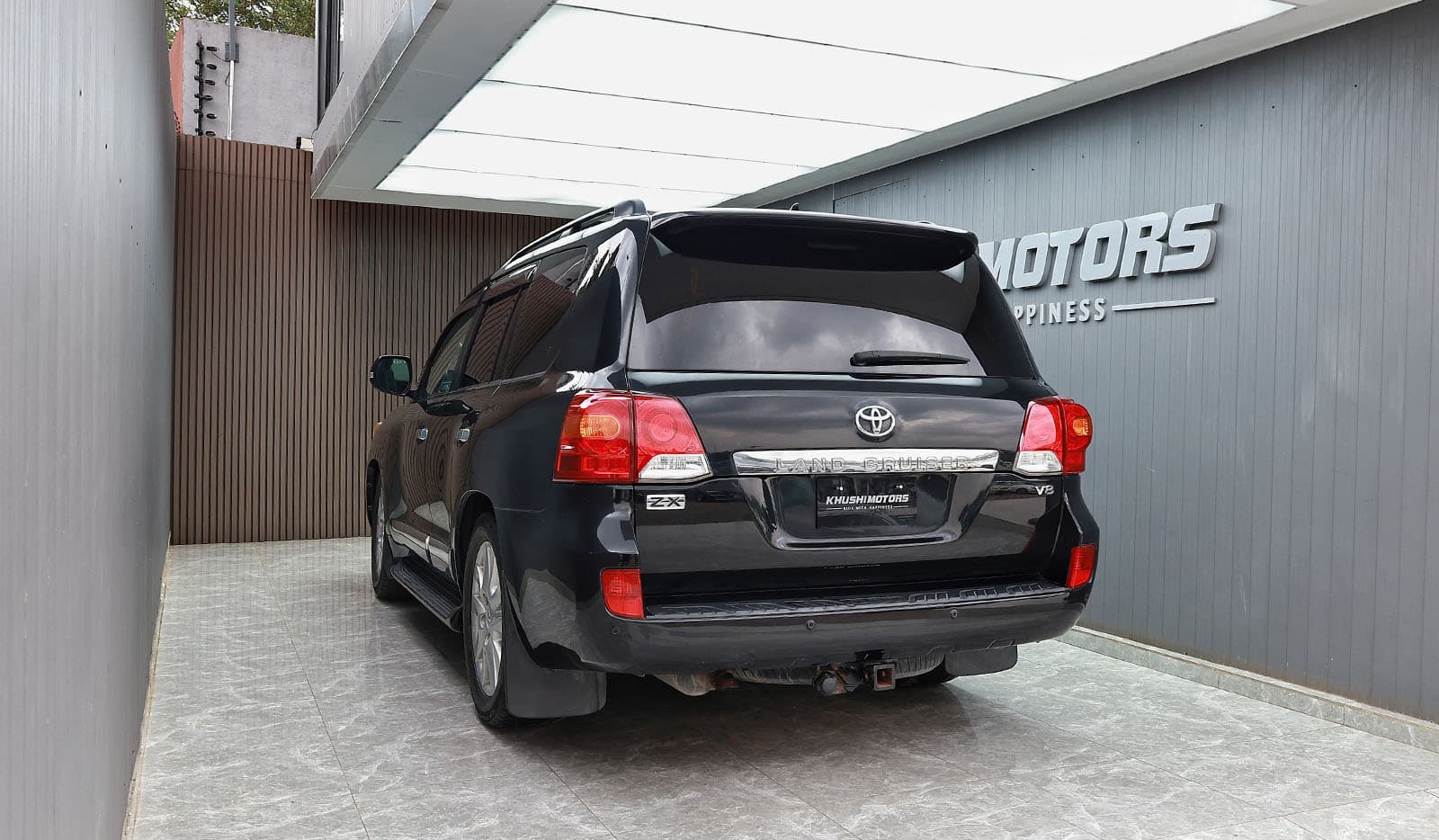 2013 Toyota Land Cruiser 200 ZX image-4