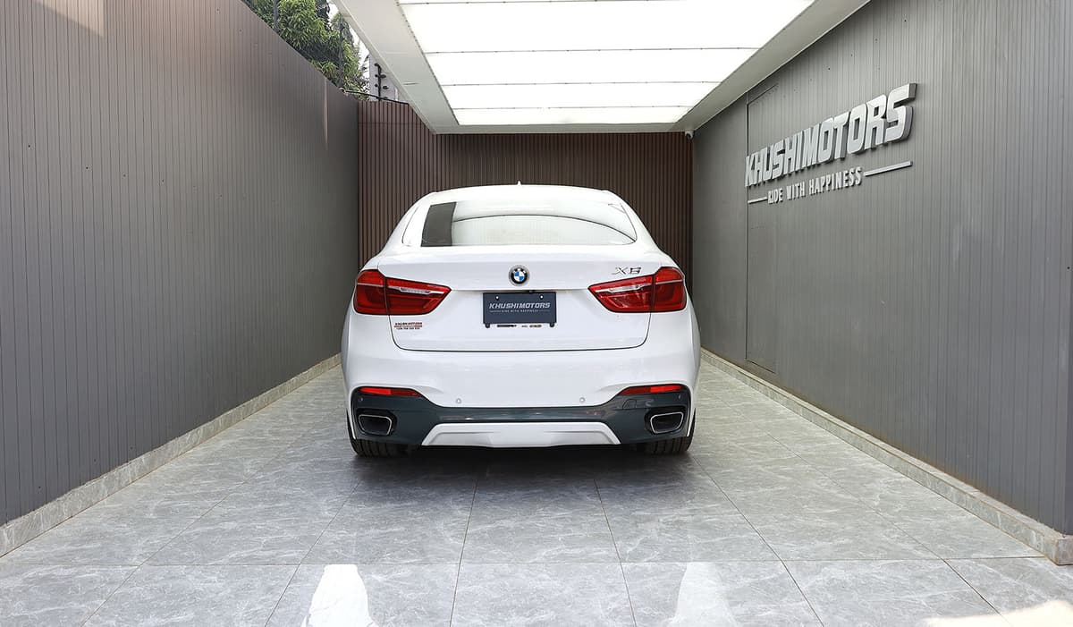 2016 Bmw X6 4WD image-5