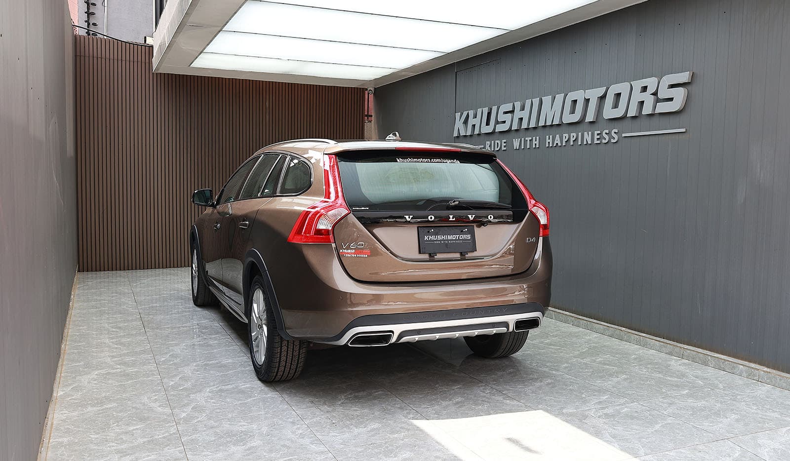 2017 Volvo V60 Cross Country D4 SE image-4