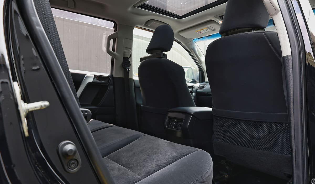 2017 Toyota Land Cruiser Prado TX image-13