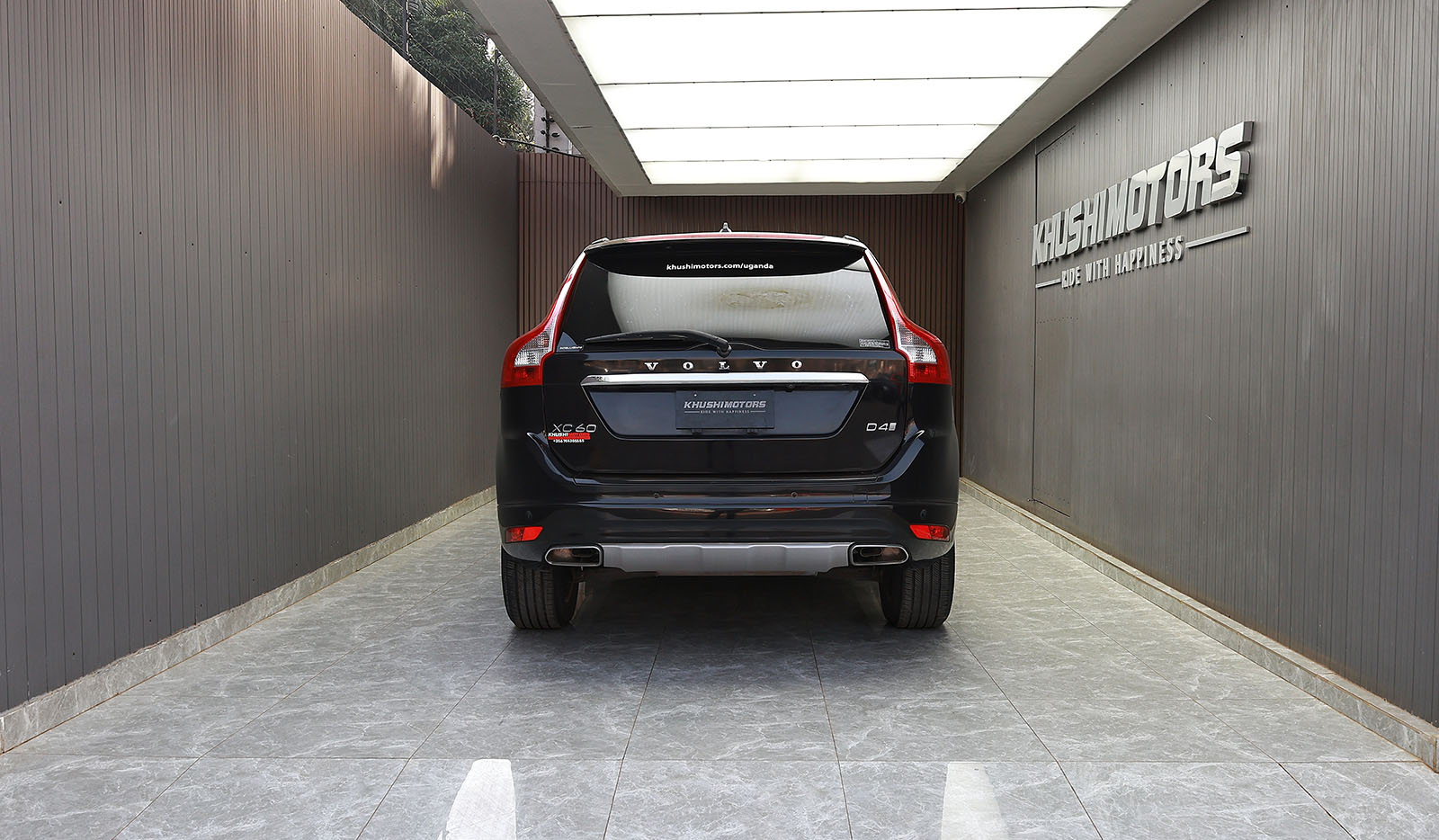 2017 Volvo XC60 D4 CLASSIC image-5