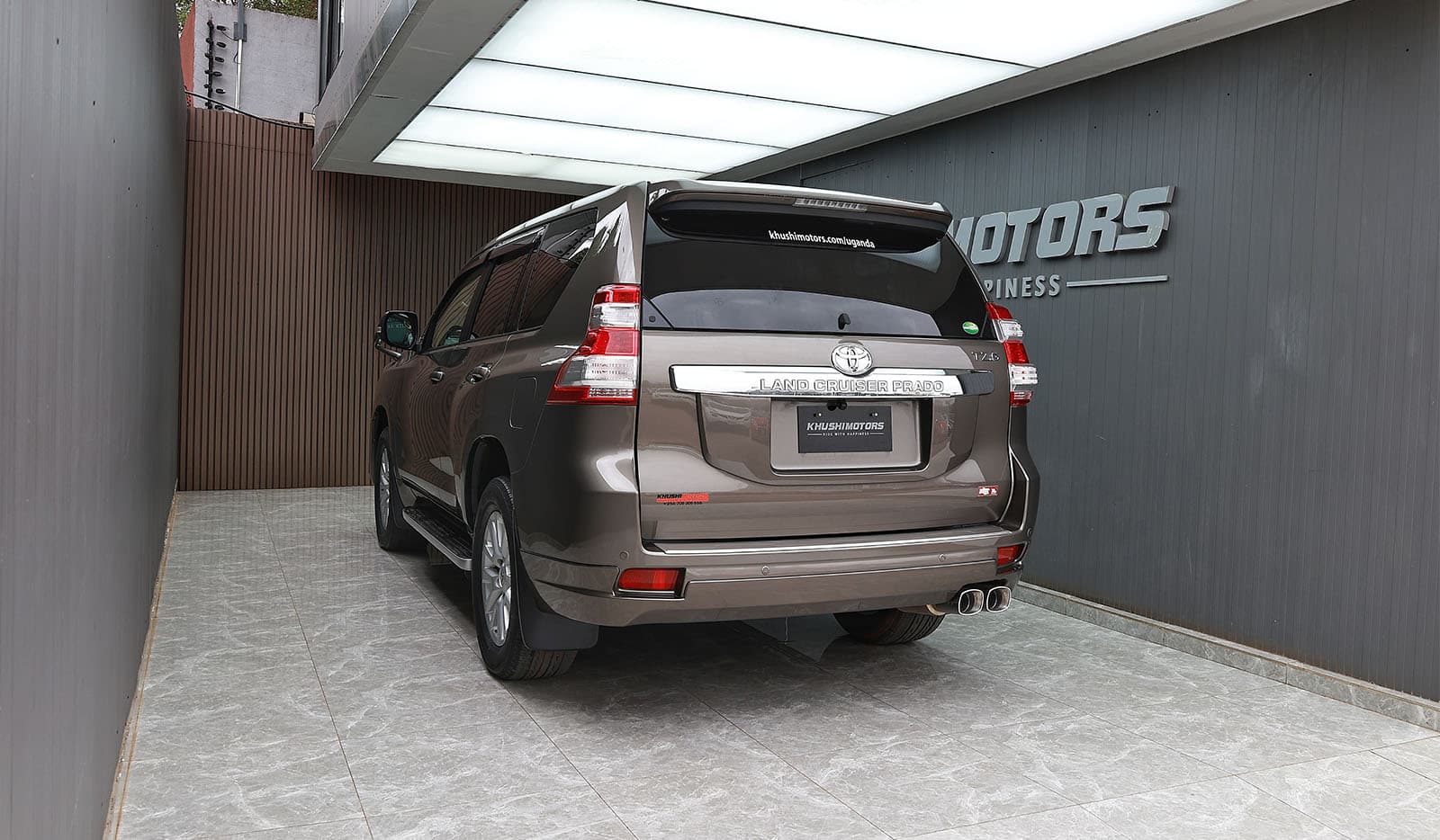 2017 Toyota Land Cruiser Prado image-4