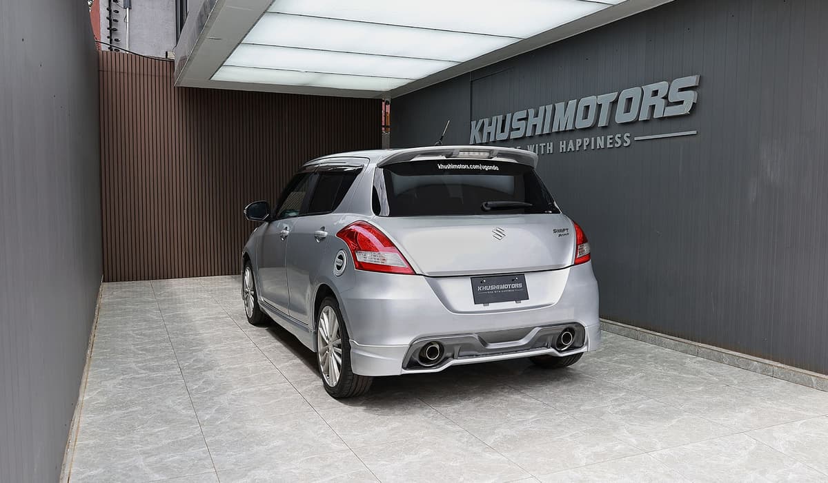 2012 Suzuki Swift Sport image-4