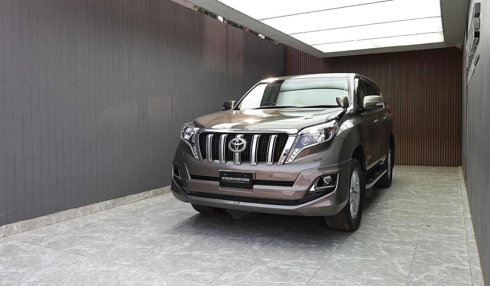 2017 Toyota Land Cruiser Prado image-3
