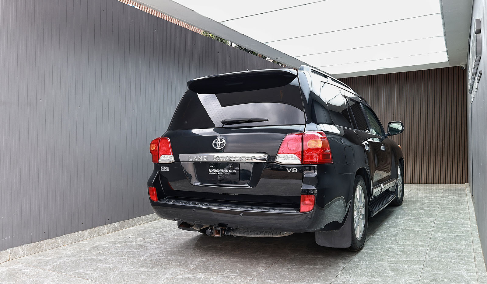 2013 Toyota Land Cruiser 200 ZX image-6