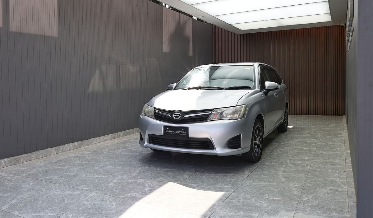2013 Toyota Corolla Fielder 1.5X image-3