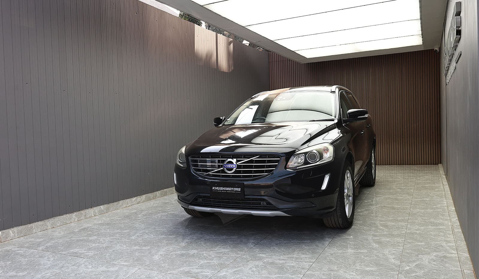 2017 Volvo XC60 D4 CLASSIC image-3