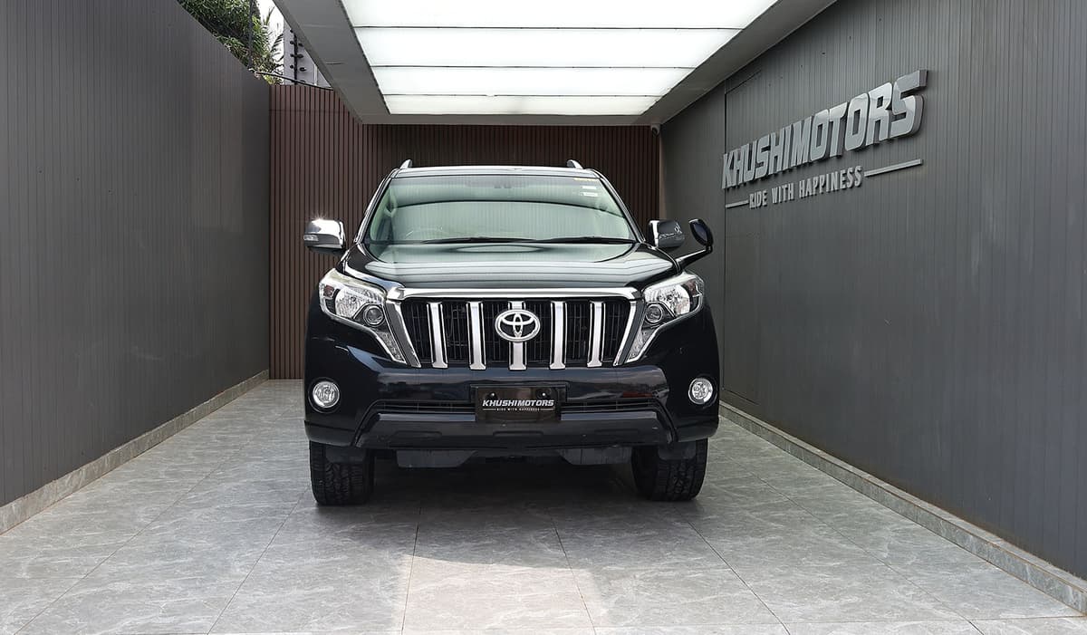 2013 Toyota Land Cruiser Prado TX image-2