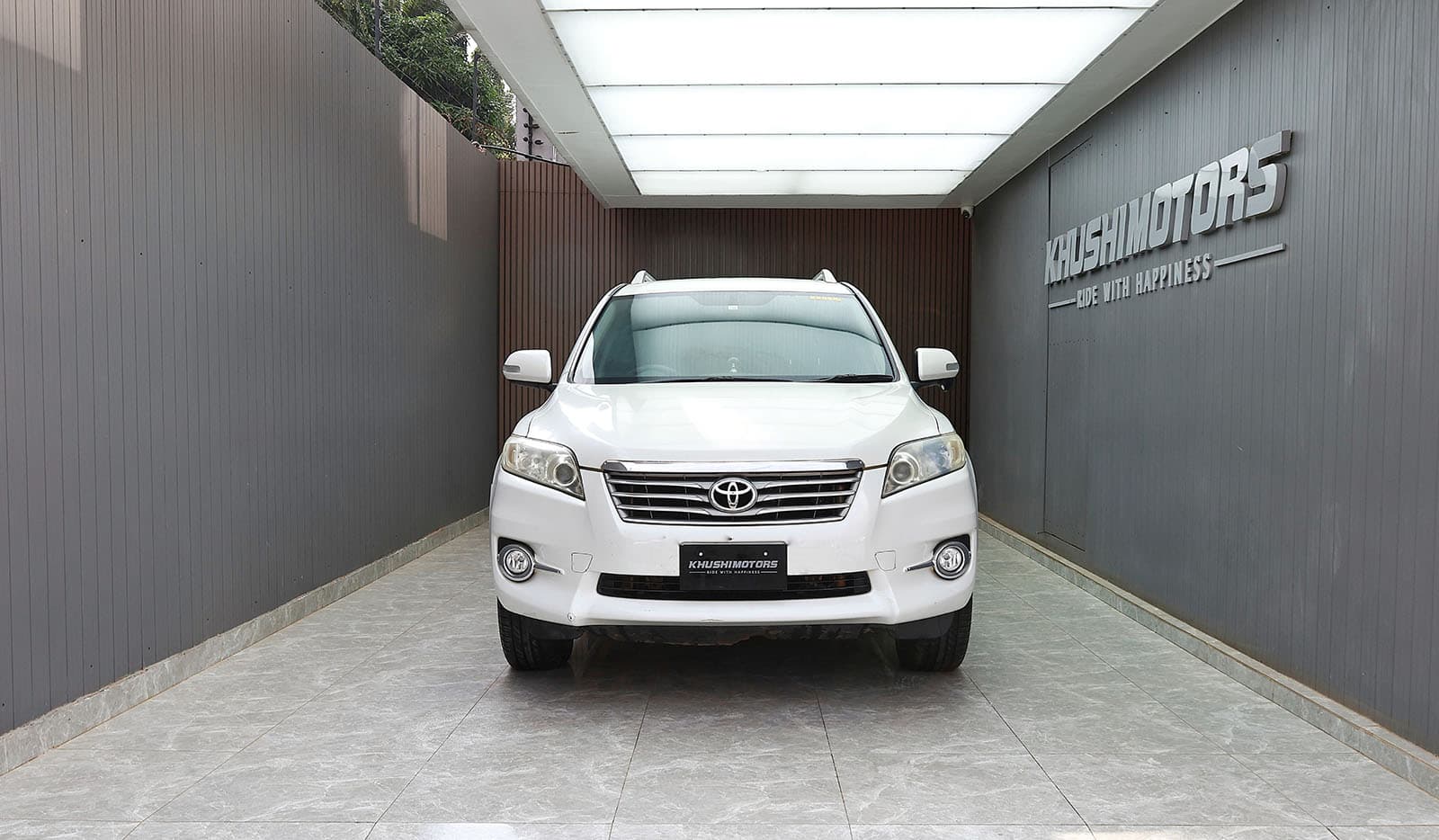 2012 Toyota Vanguard image-2