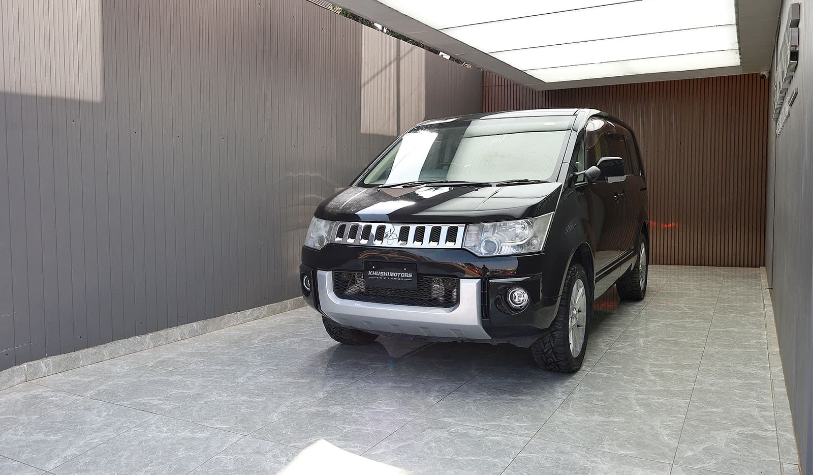 2013 Mitsubishi Delica D5 D POWER PKG image-3