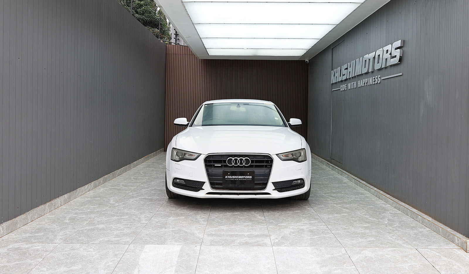 2012 Audi A5 2.0 TFSI Quatro image-2
