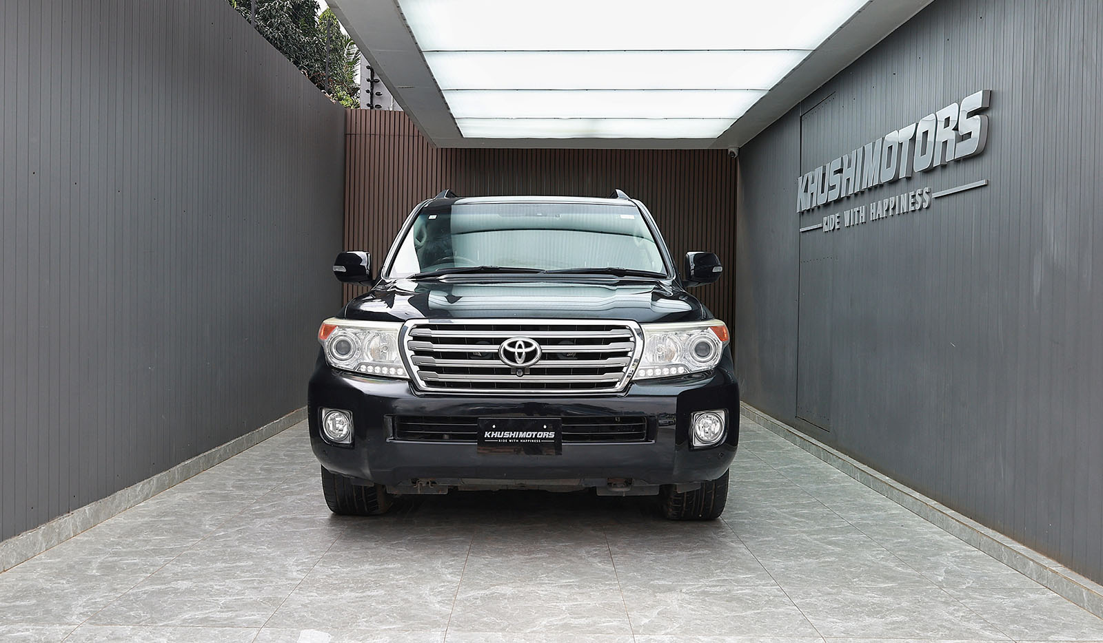 2013 Toyota Land Cruiser 200 ZX image-2