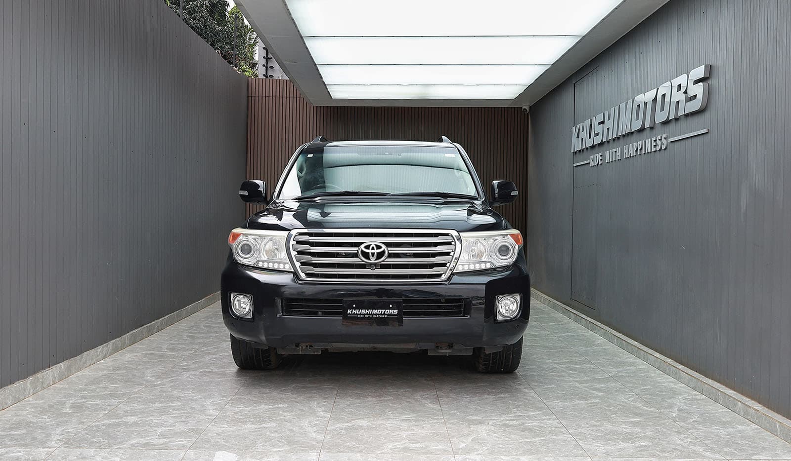 2013 Toyota Land Cruiser 200 ZX image-2