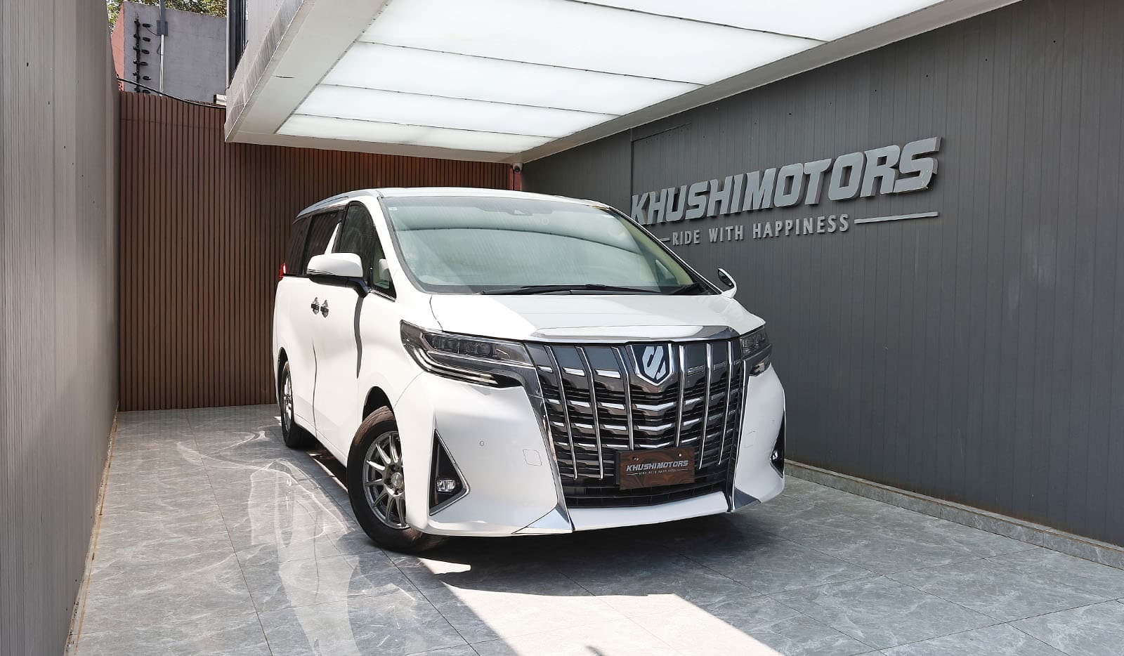 2018 Toyota Alphard X image-1