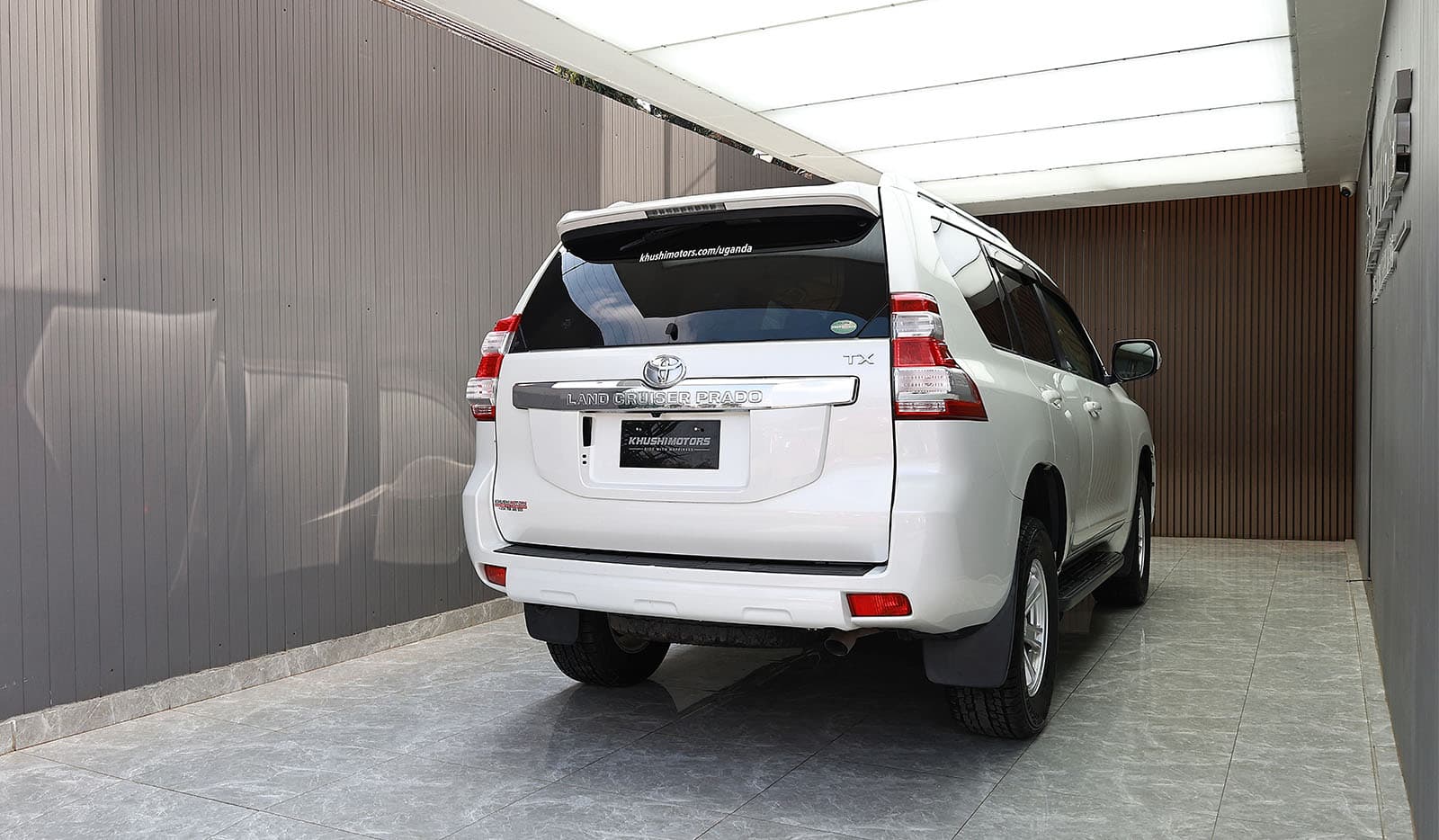 2016 Toyota Land Cruiser Prado TX image-6