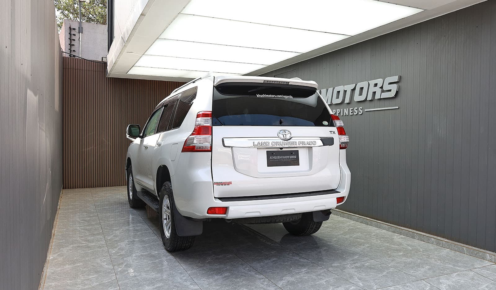 2016 Toyota Land Cruiser Prado TX image-4