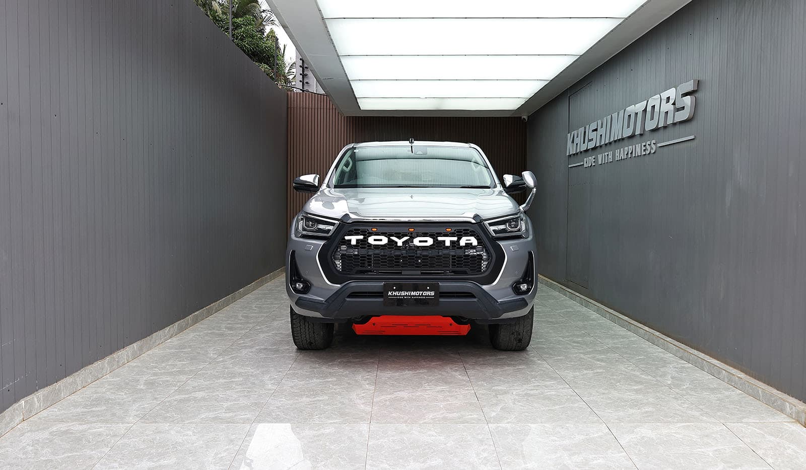 2021 Toyota Hilux image-2