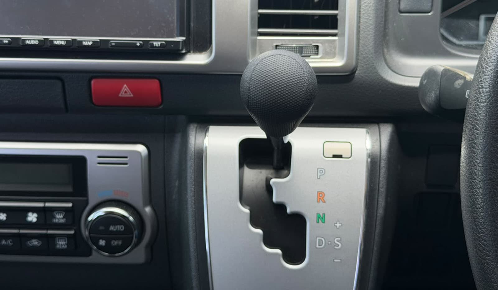 2019 Toyota Hiace Van GRAND CABIN 2WD image-7