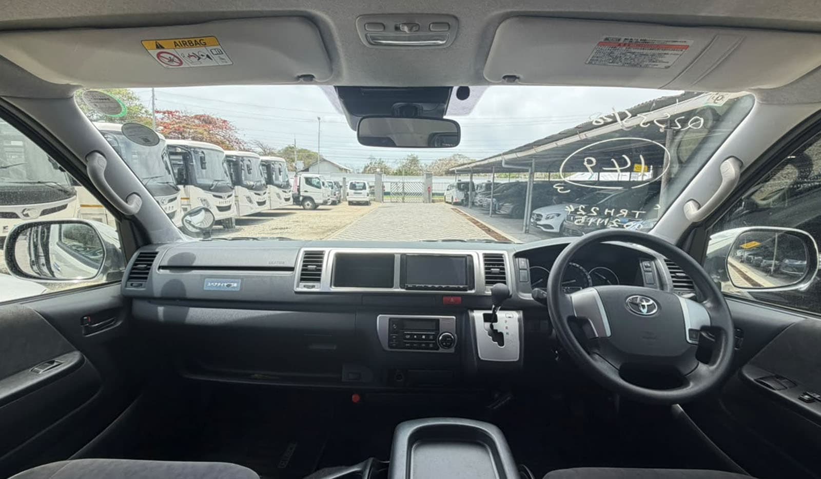 2019 Toyota Hiace Van GRAND CABIN 2WD image-8