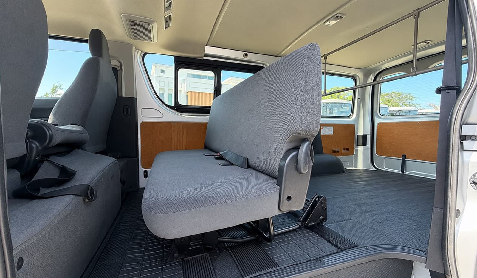 2019 Toyota Regius Ace Van Long DX image-10