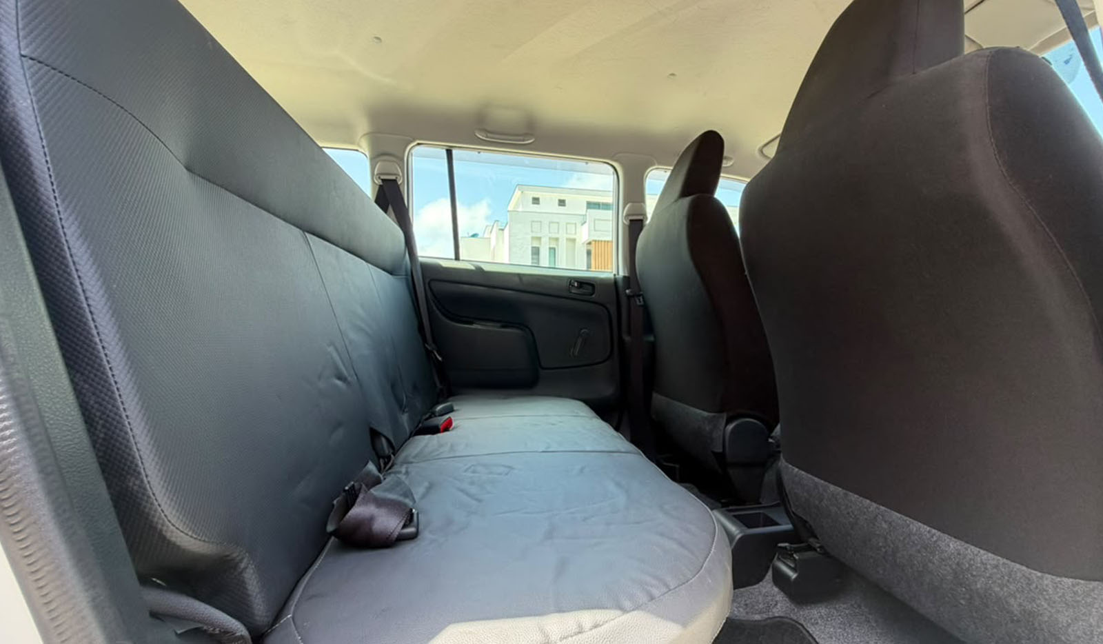 2019 Toyota Probox Hybrid DX Comfort image-8
