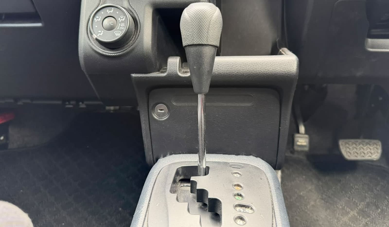 2019 Toyota Probox DX Comfort image-9