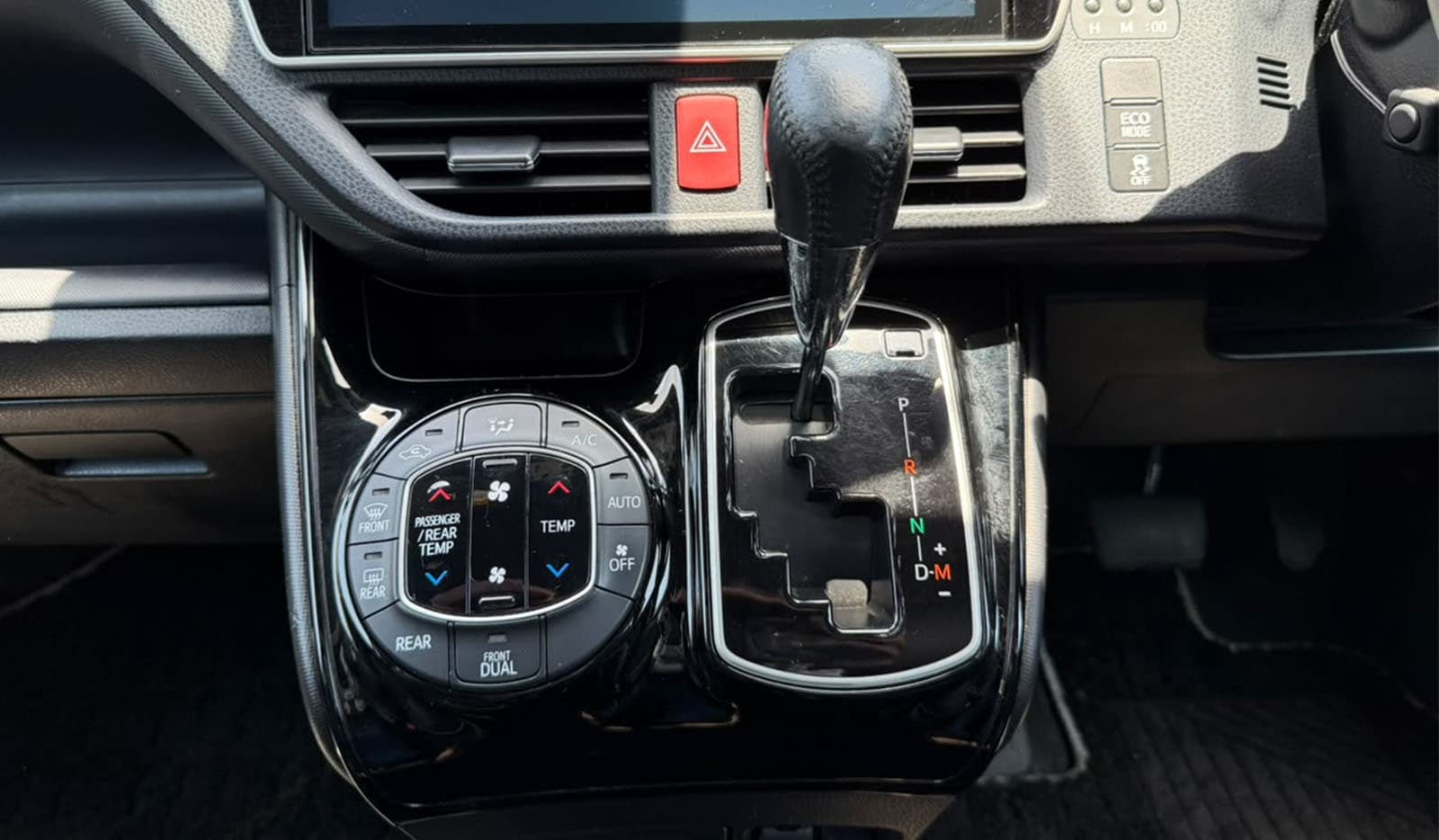 2019 Toyota Noah Si WxB 2 image-9