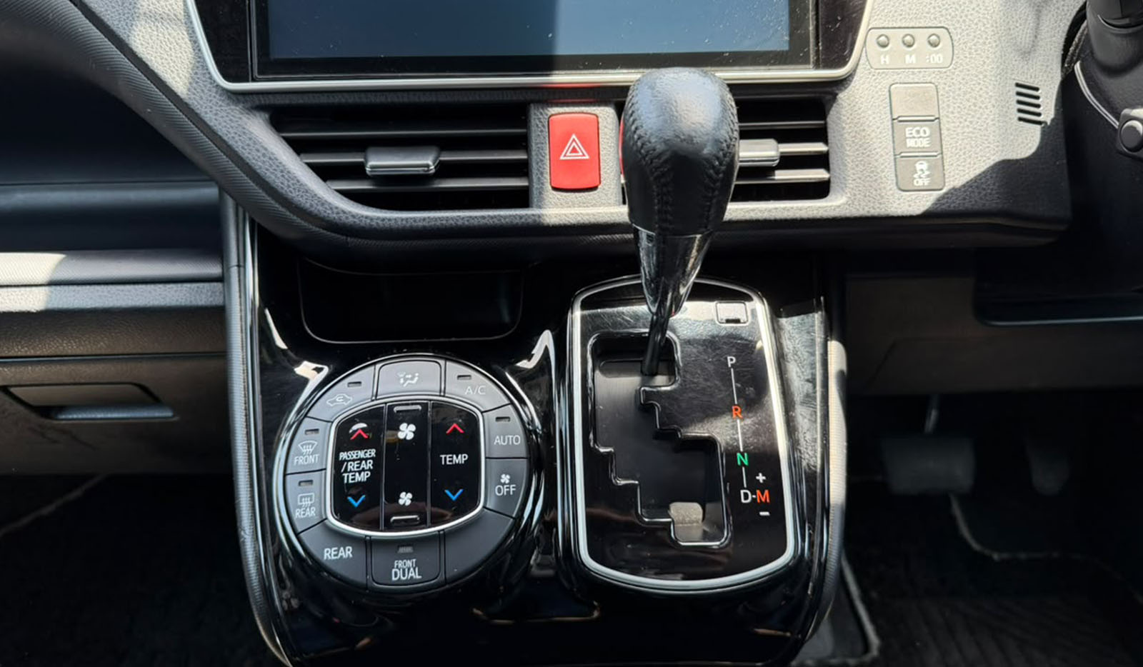 2019 Toyota Noah Si WxB 2 image-8