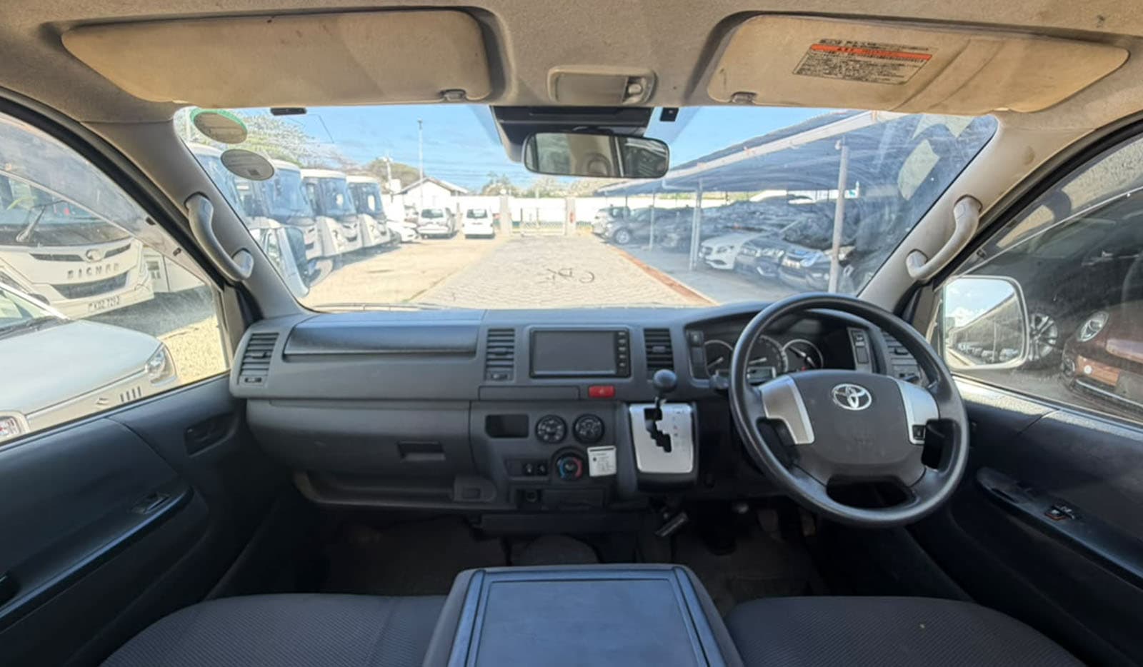 2019 Toyota Regius Ace Van Long DX image-8