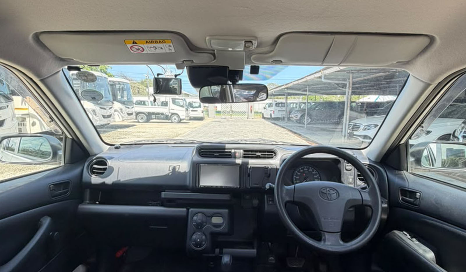 2019 Toyota Probox Hybrid DX Comfort image-10