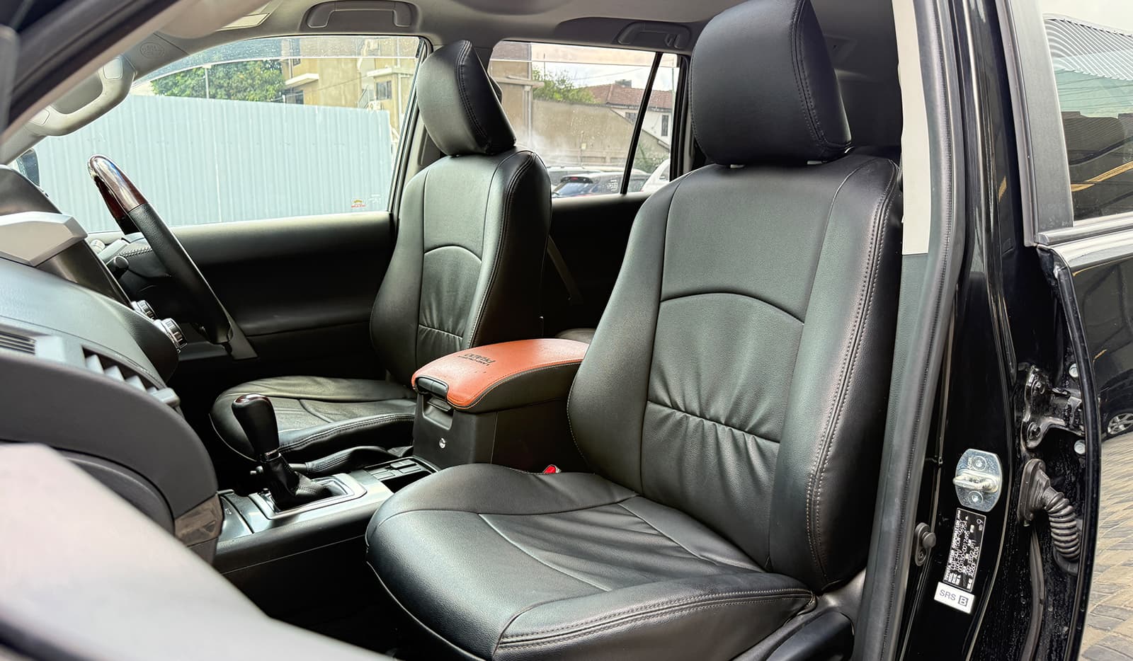 2016 Toyota Land Cruiser Prado TX image-7