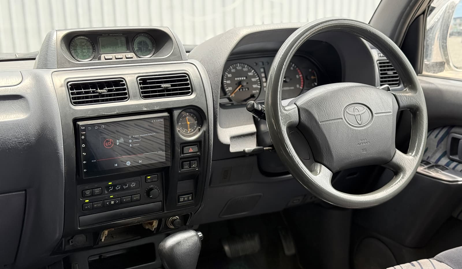 1997 Toyota Land Cruiser Prado TX image-5