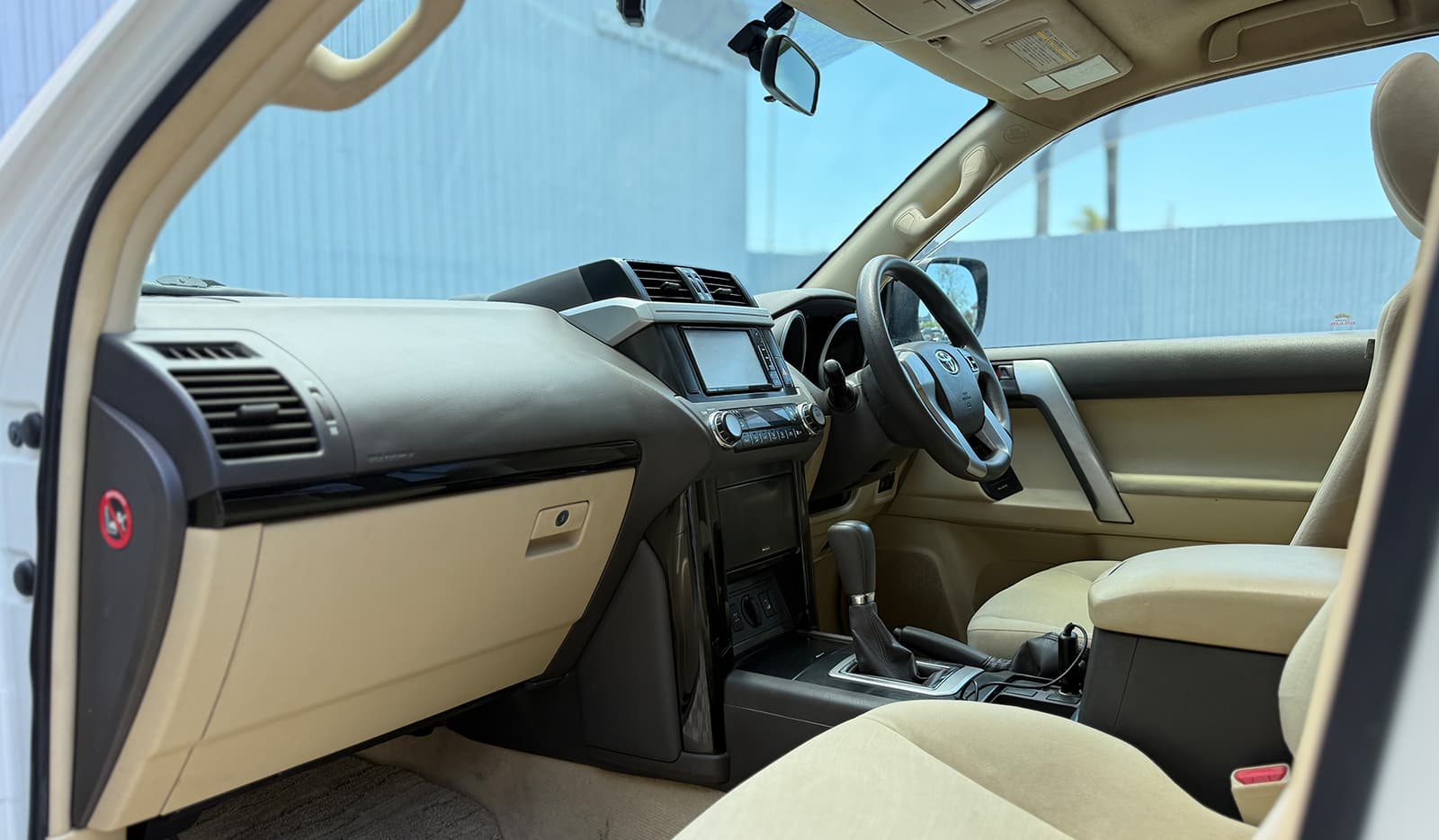 2016 Toyota Land Cruiser Prado TX image-4