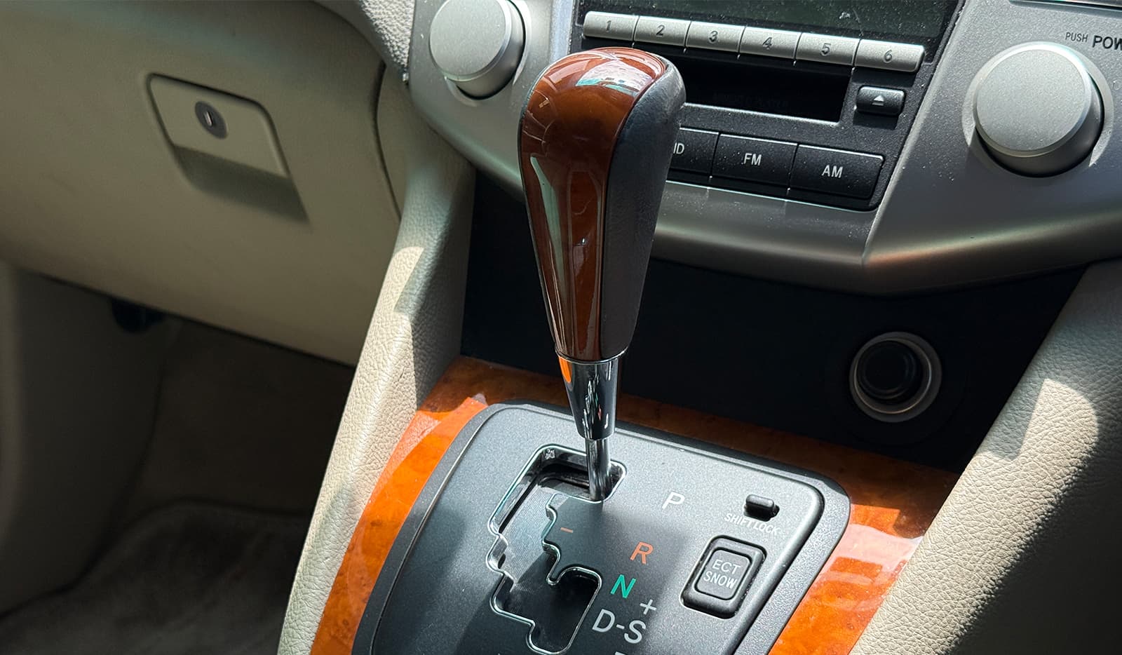 2005 Toyota Harrier 240 GL PKG image-5