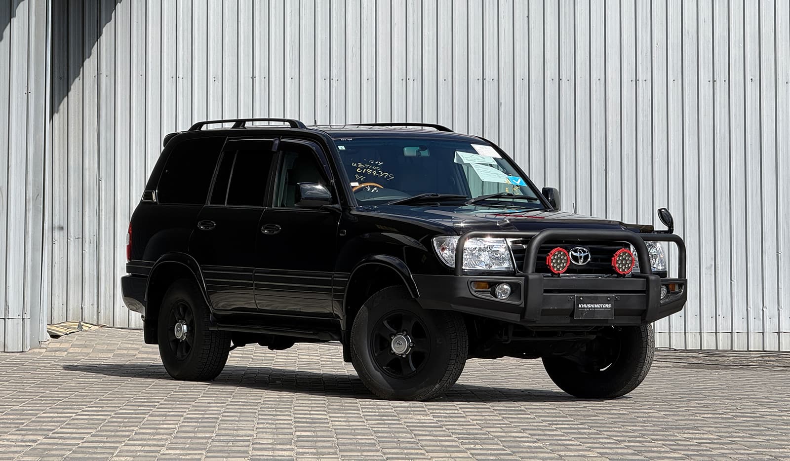2005 Toyota Land Cruiser 100 VX LTD G SELEC TOURING image-1