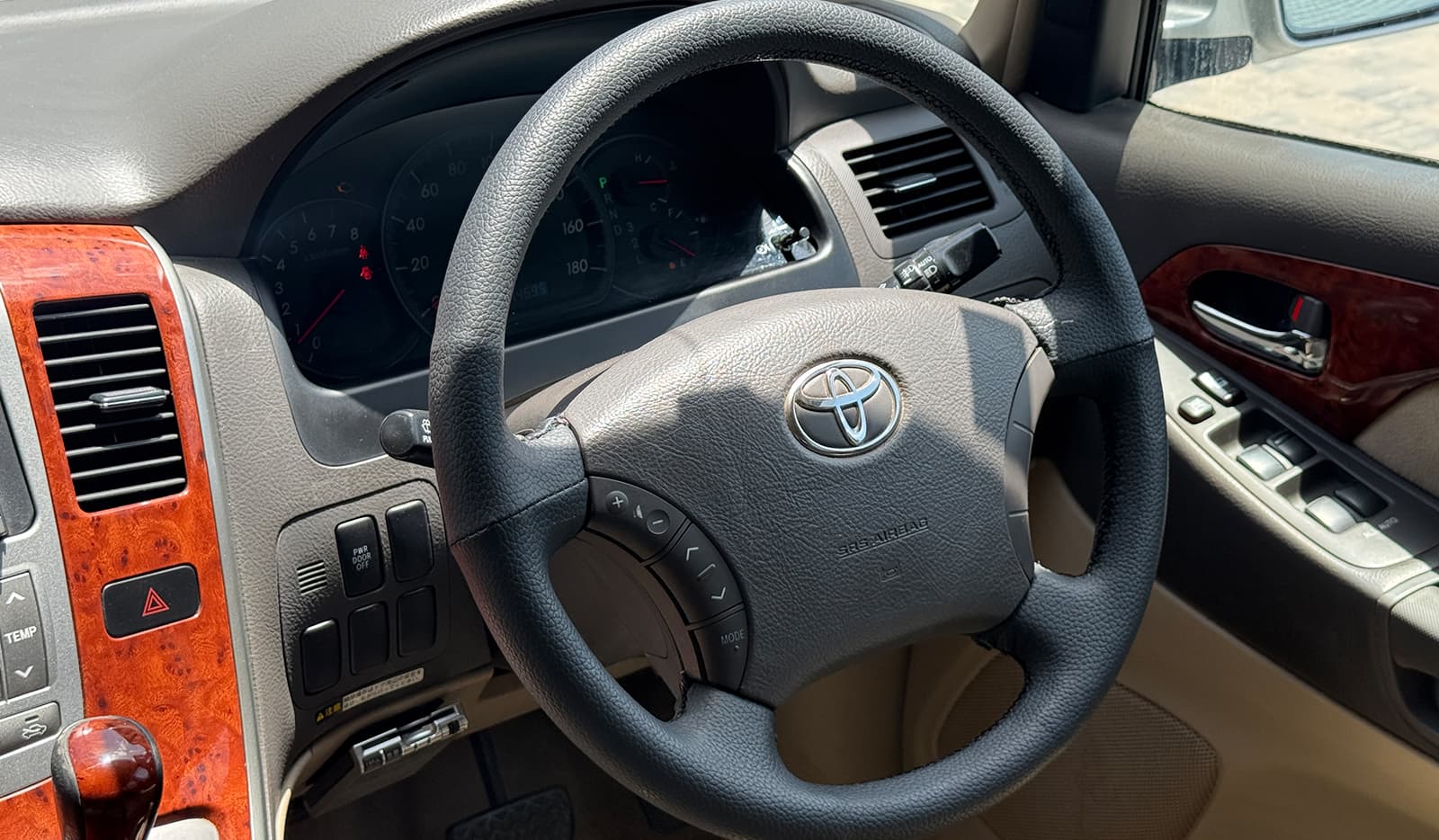 2004 Toyota Alphard AX TRESOR ALCANTARA image-6