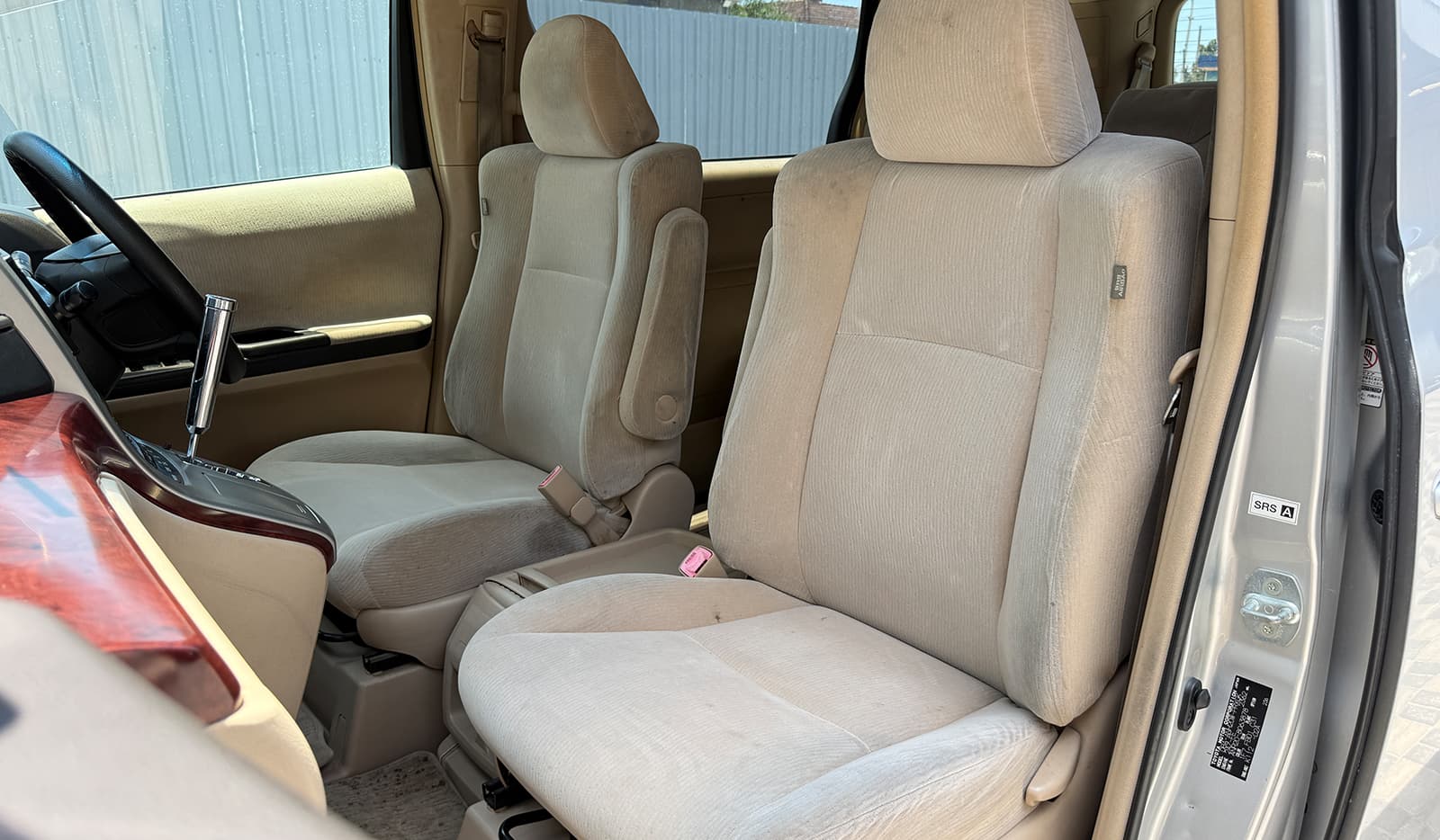 2009 Toyota Alphard 240X image-10