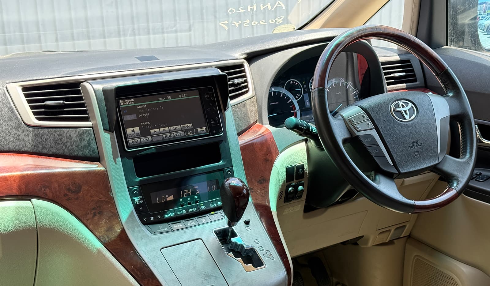2008 Toyota Alphard 240X image-6
