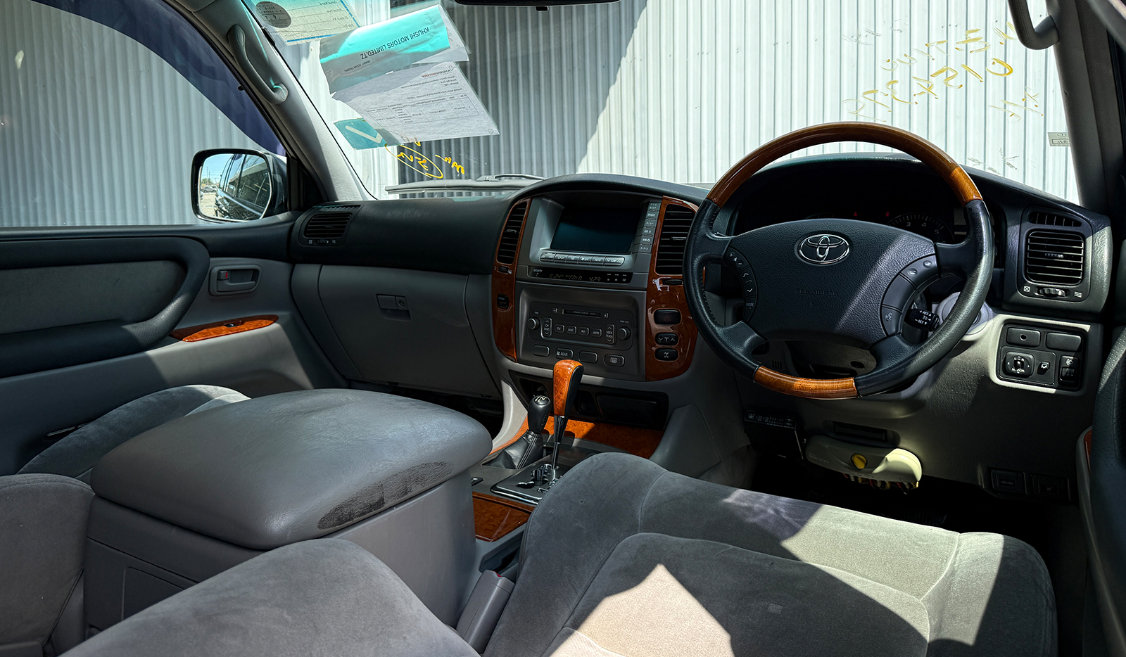 2005 Toyota Land Cruiser 100 VX LTD G SELEC TOURING image-5