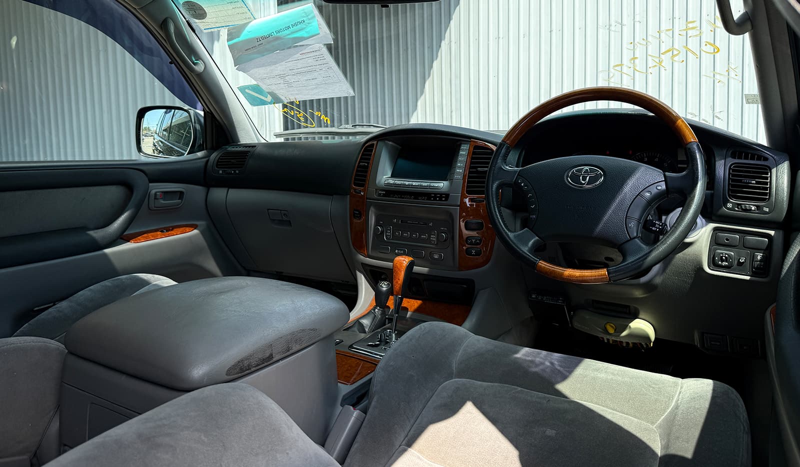 2005 Toyota Land Cruiser 100 VX LTD G SELEC TOURING image-5