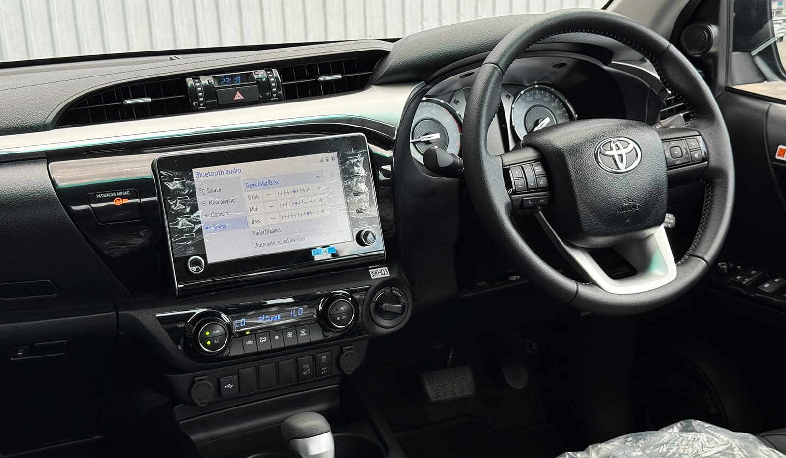 2026 Toyota Hilux Z ADVENTURE image-7