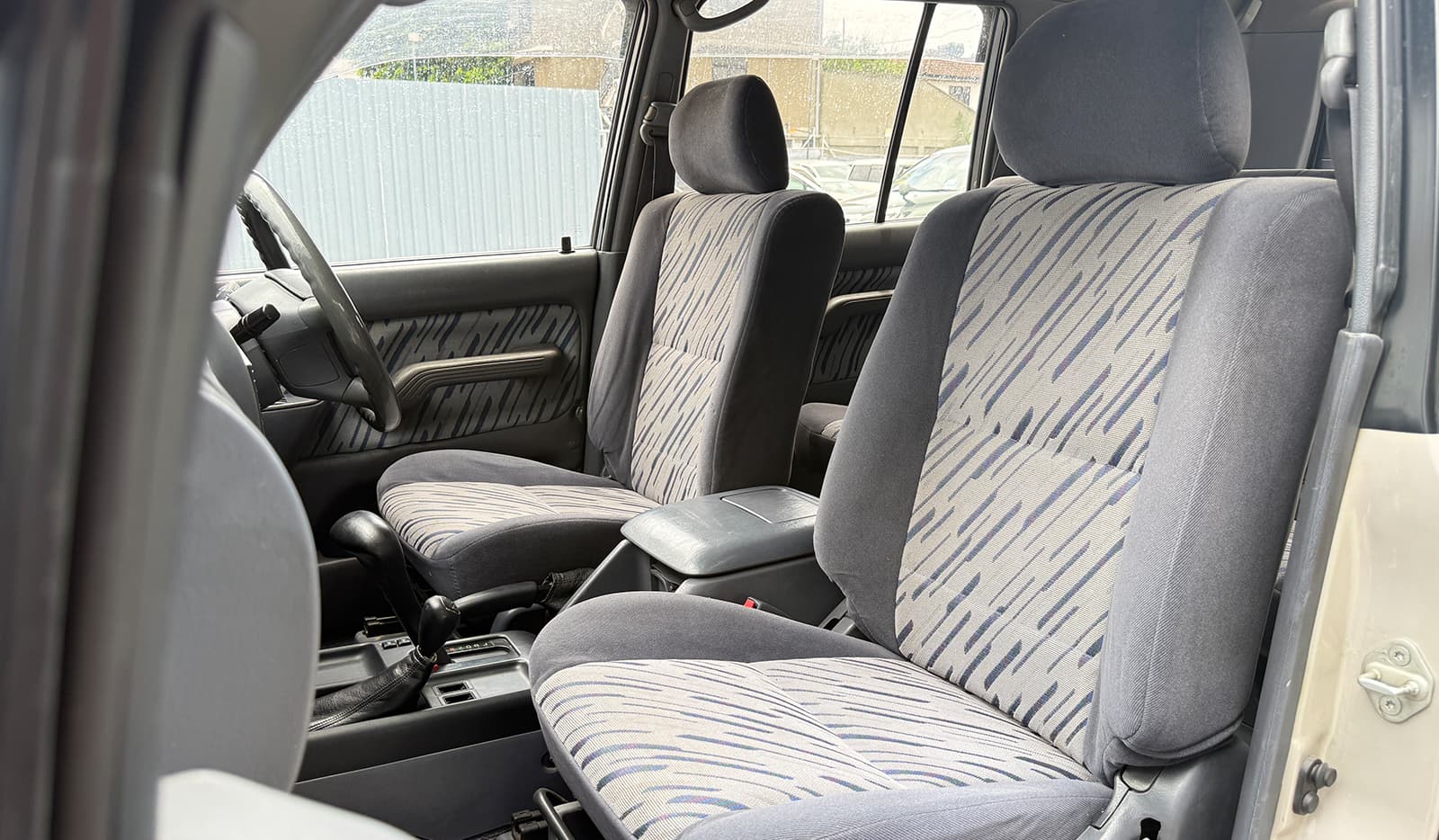 1997 Toyota Land Cruiser Prado TX image-10